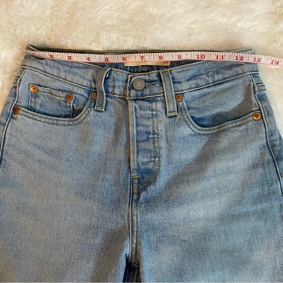 LEVI’S Light Blue Wedgie Iconic Fit Jeans Size 25 - Picture 11 of 13